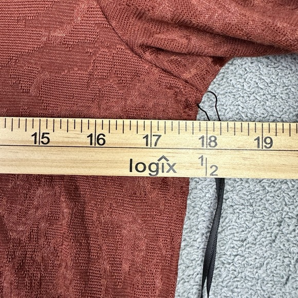 Simply Vera Vera Wang Shirt Women XS Rust Textured Crewneck Top Soft Stretch New - Picture 7 of 10